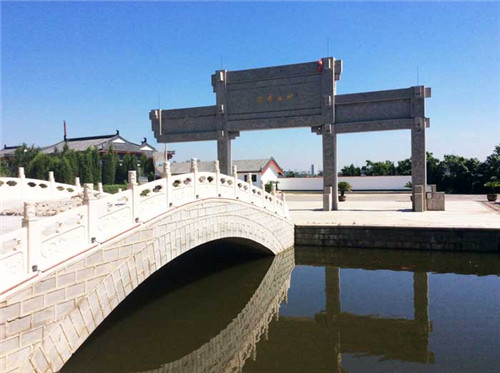 中华寺墓园